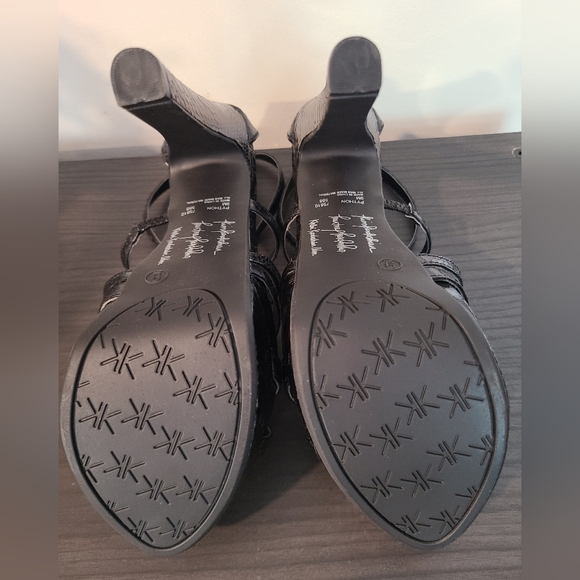 *NIB* Kardashian Kollection Platform Heels - Picture 3 of 6